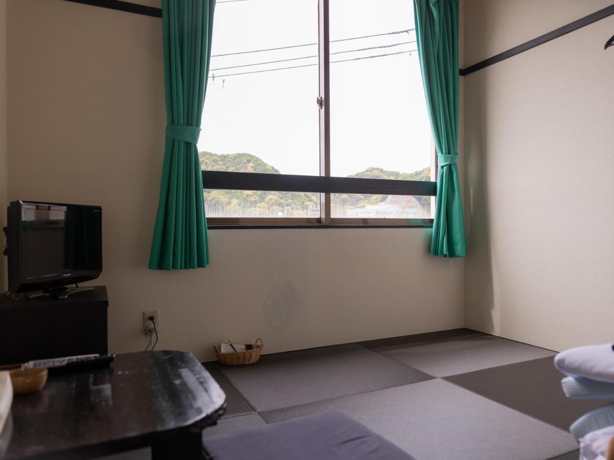 Wakatake Hotel Katsuura  Exterior photo